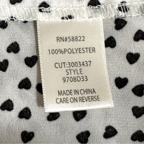 Max Studio Women’s Cream & Black Polka Dot Hearts Long Sleeved Pleated Top SZ L - Picture 12 of 13
